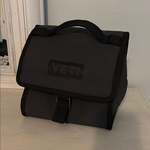 Yeti Daytrip Lunch Bag